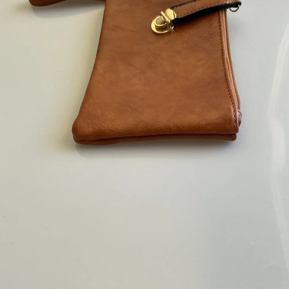 NEW COGNAC BROWN FAUX LEATHER WRISTLET CLUTCH BAG PHONE MAKEUP POUCH NWOT